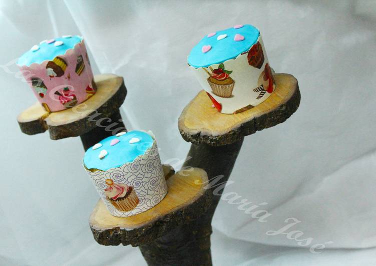 Cupcakes de fresa rellenos de nocilla