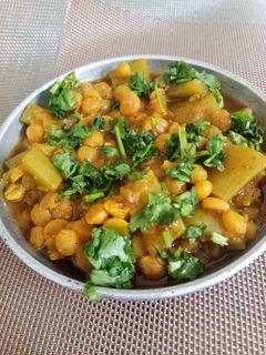 ચણાદાળ દૂધી નું શાક રેસીપી મુખ્ય ફોટો