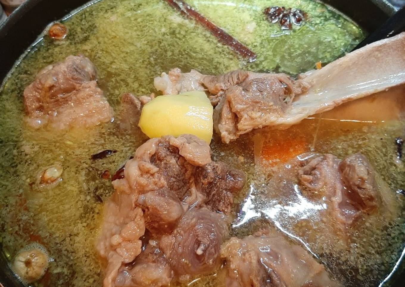 Sup Buntut Sapi (Osso Buco Soup)