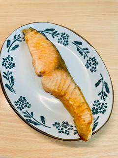 香烤鹽漬鮭魚|過熱水蒸氣烤箱微波爐 的食譜成品照片