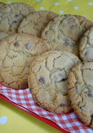 A picture of Chewy Choc Chip Cookies.