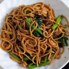 A picture of Simple Indonesian Fried Noodle or Pasta.