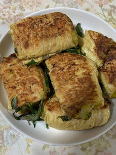 馬鈴薯南瓜九層塔豆包捲(純素) 的食譜成品照片