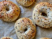 A picture of sourdough bagel