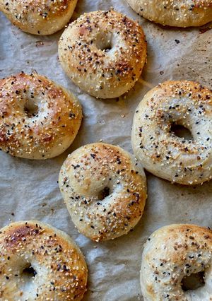 A picture of Everything Sourdough Bagels.