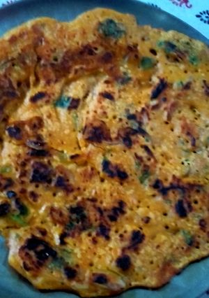 A picture of Besan chila.