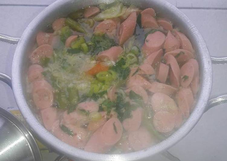 Sop tetelan daging sapi + sosis