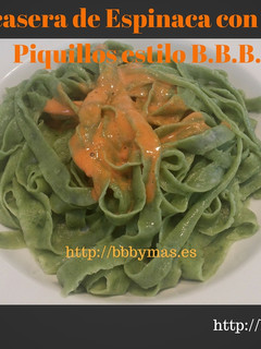 Una foto de Pasta casera de espinaca con salsa de piquillos