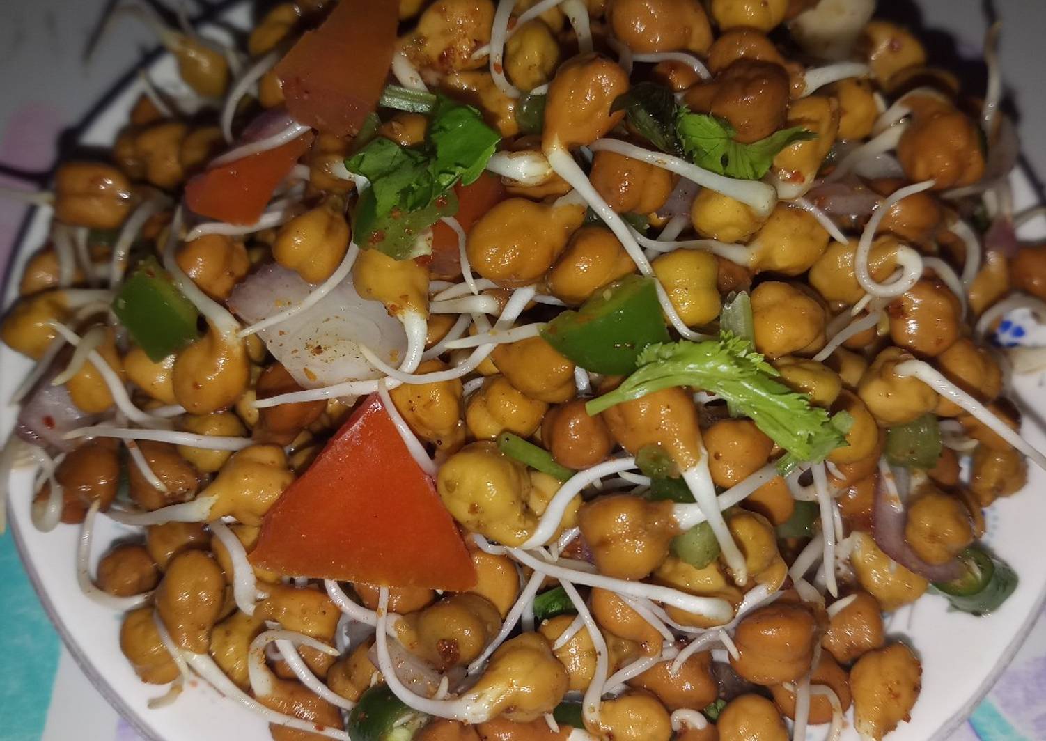 Sprouted chana Recipe by Neelima Chaudhary - Cookpad