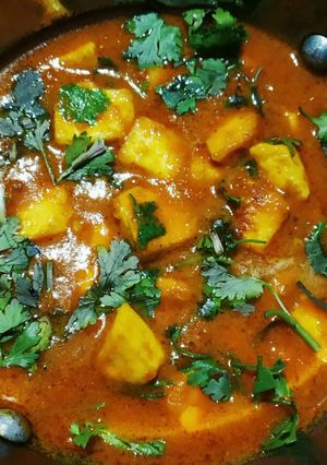 पनीर बटर मसाला ग्रेव्ही (paneer butter masala gravy recipe in marathi) रेसिपी चे मुख्य फोटो 