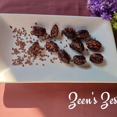 A picture of Dates and Flax Seeds.