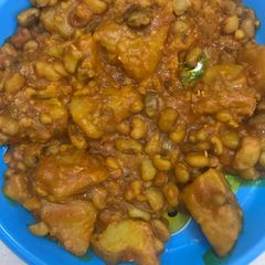 A picture of Yam and plantain porridge.