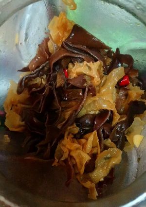 涼拌木耳 的食譜成品照片