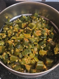 ભીંડા નું શાક (Bhinda Shak Recipe In Gujarati) રેસીપી મુખ્ય ફોટો