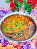 Halwai-Style Chole (Indian Chickpea Curry)