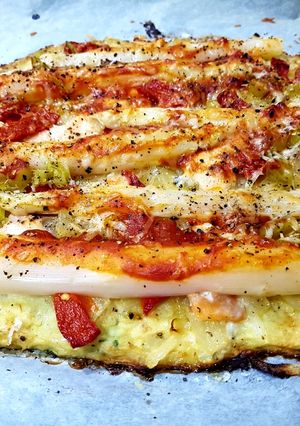 Una foto de Pizza con base de coliflor especial