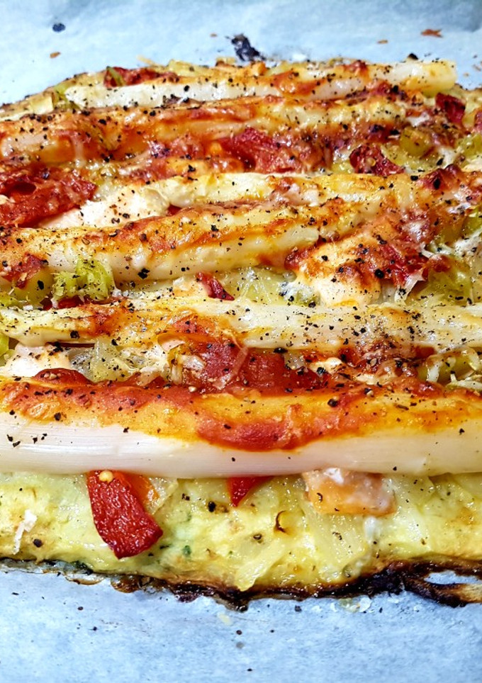 Una foto de Pizza con base de coliflor especial