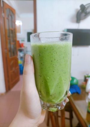 Hình của món Smoothie Cải bó xôi, chuối, hạt mix, sữa đậu nành.