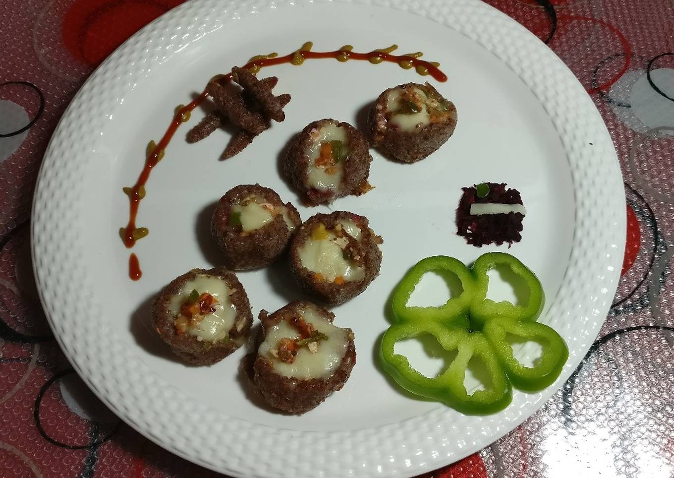 Cheese red rice with open balls