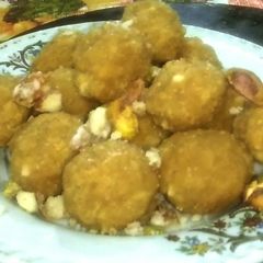 A picture of Wheat Flour Ladoo.