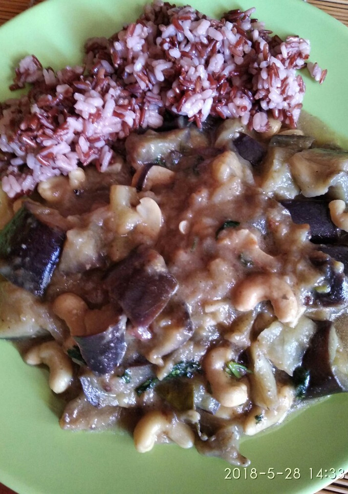 Una foto de Curry de berenjena y anacardo 'recetas saludables para diabetes'