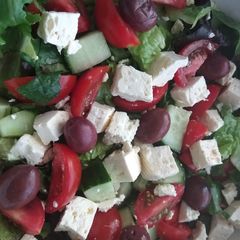 A picture of Green Salad.