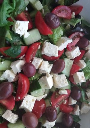 A picture of Green Salad.