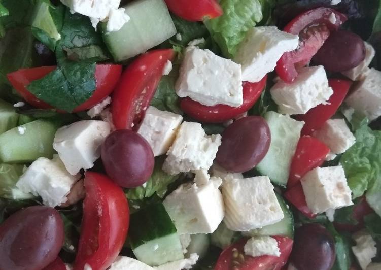 Step-by-Step Guide to Make Super Quick Homemade Green Salad