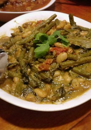 A picture of Green Bean & Cannelini Bean Side Curry (Vegan/Vegetarian).