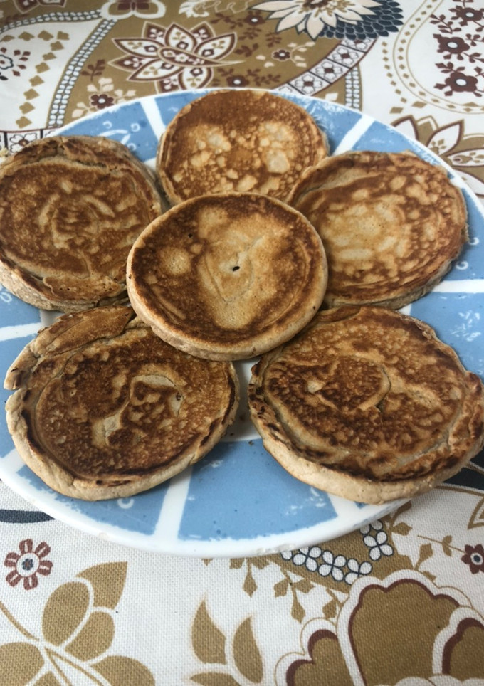 Una foto de Tortitas de avena y proteína con canela