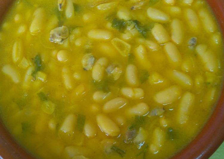 Alubias con almejas