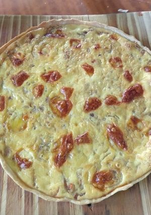 Una foto de Quiche de cebolla y queso