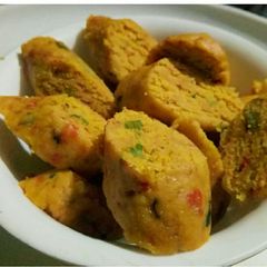 A picture of Masala gatte bites.