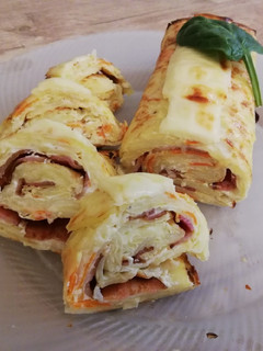 Una foto de Rulo de patata relleno