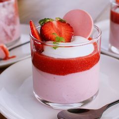 A picture of Creamy Strawberry Milk Jelly Pudding.
