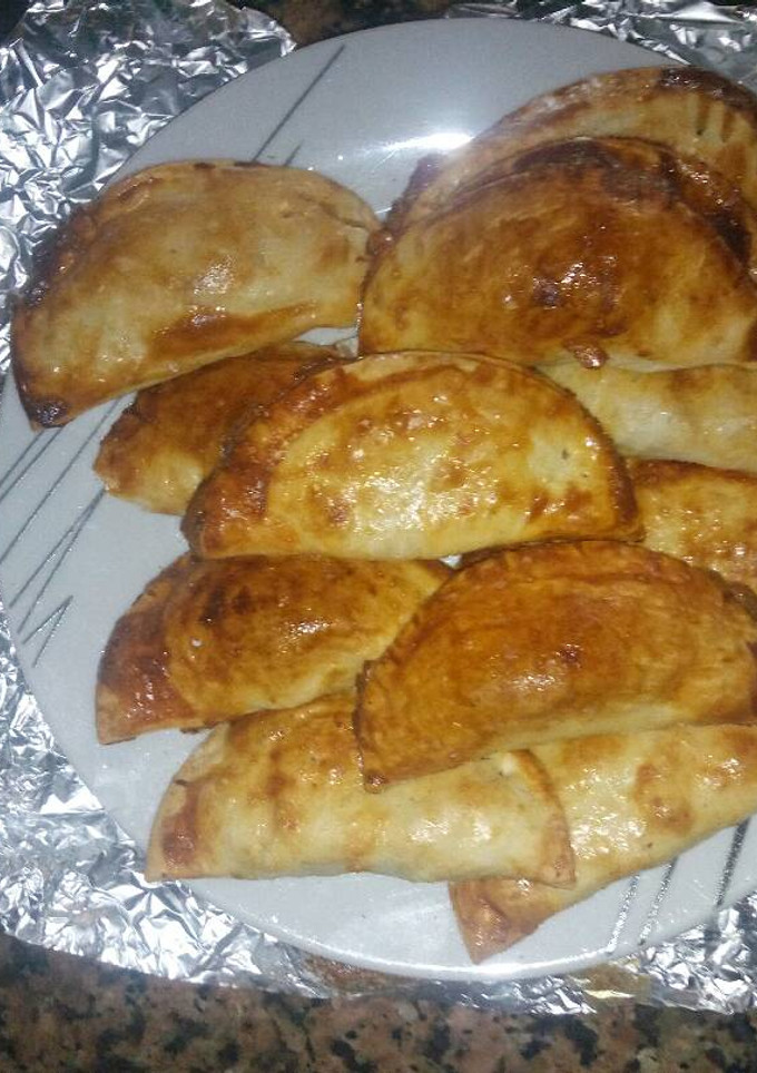 Una foto de Empanadillas dulces de boniato, canela y almendras
