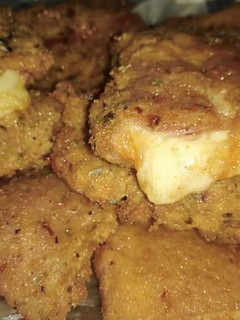 Una foto de Milanesas caseras de jamón y queso