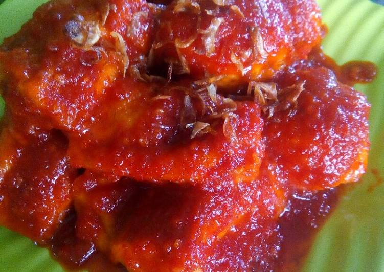 Tahu telur bumbu bali