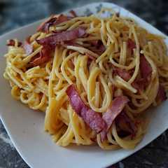 Una foto de Pasta a la carbonara