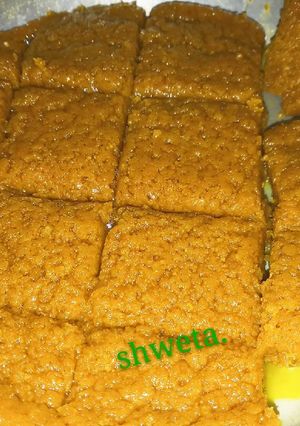 मैसूर पाक (Maysoor pak recipe in hindi) रेसिपी मुख्य फोटो