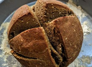 Una foto de PAN Rústico🍞de Harina de Lentejas y Zaatar...!😋