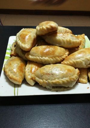 Una foto de Empanadas de carne picada y zapallitos
