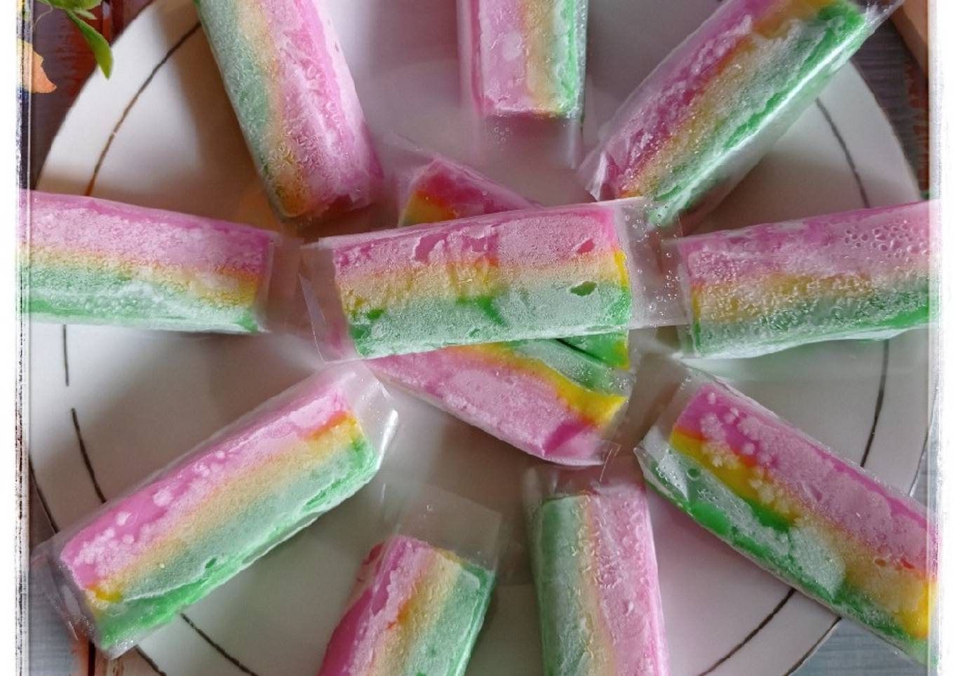 Es Kue Pelangi (Es Gabus Hun Kwee)