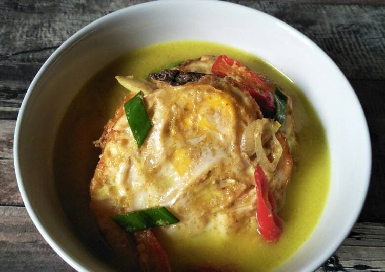 Telur Kuah Santan Aceh