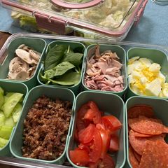 A picture of Salad bar at home.