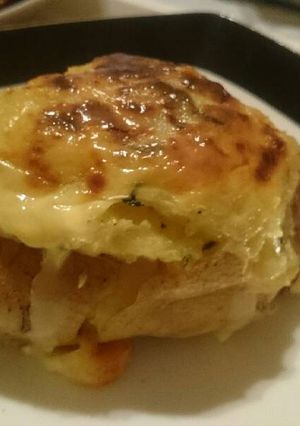 A picture of Stuffed potato.