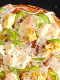 A picture of Pizza from scratch.
