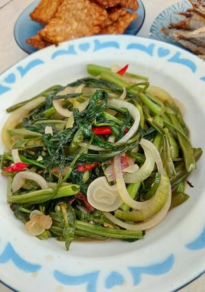 Foto resep Tumis Kangkung Saos Tiram