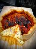 Deep dish pizza (pizza de Chicago)