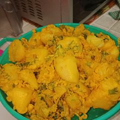 A picture of Viazi karai with a twist.